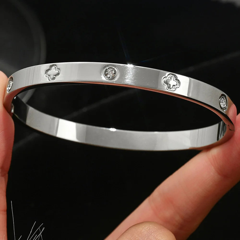 RomiVega Woman's Luxury Bracelets